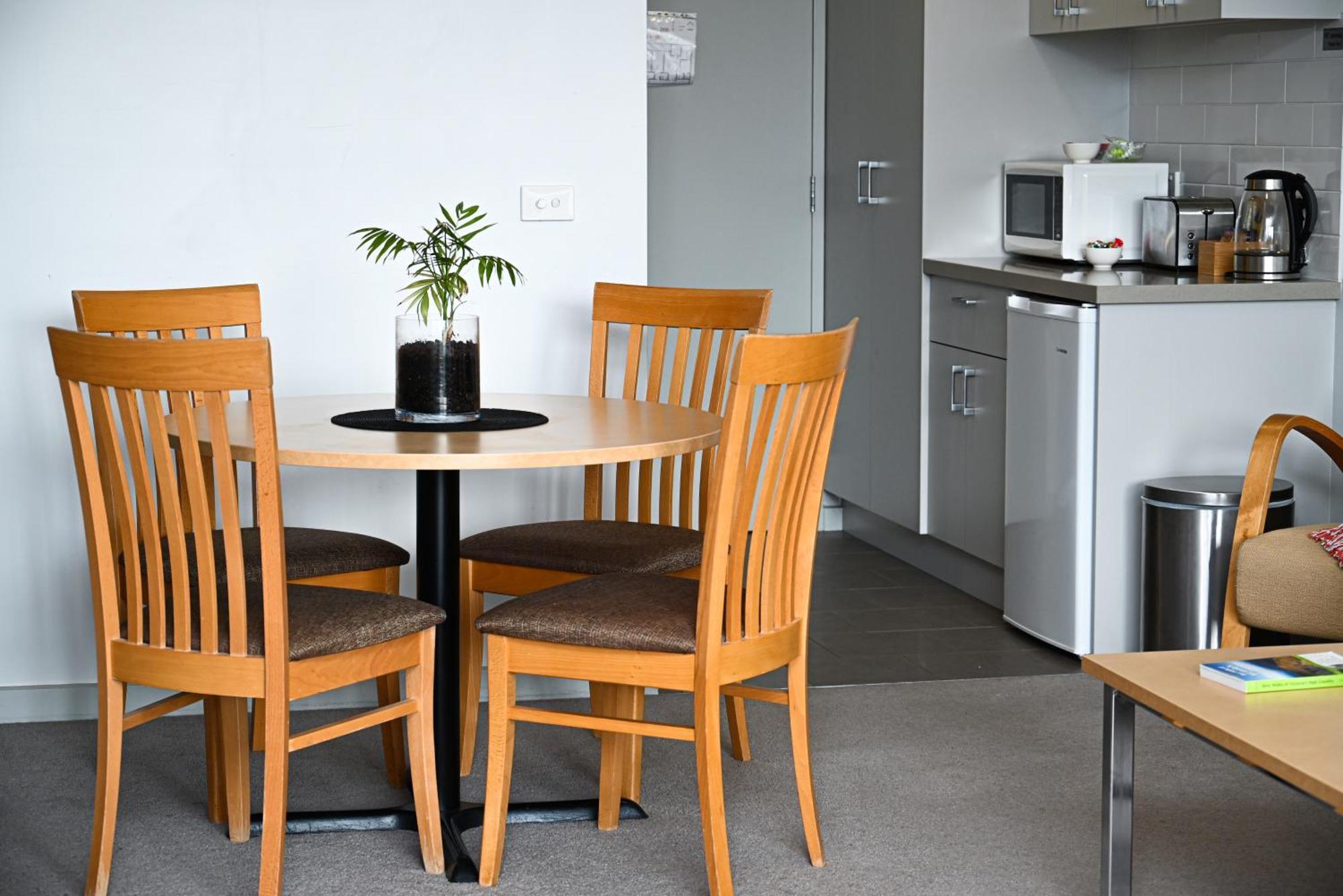 Mansfield Apartments Экстерьер фото