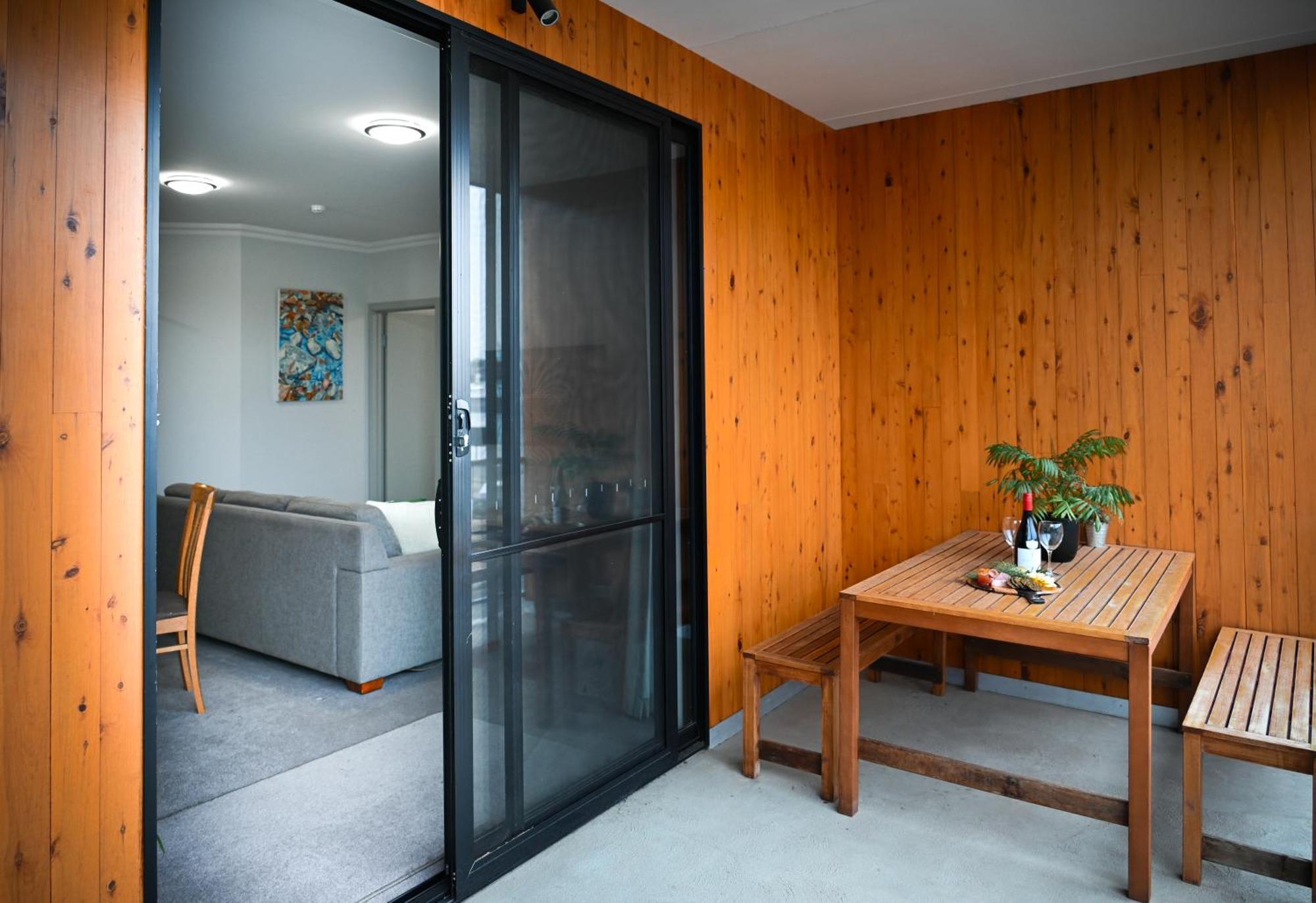 Mansfield Apartments Экстерьер фото